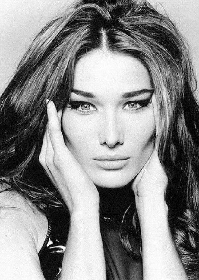 Карла Бруни Carla Bruni фото