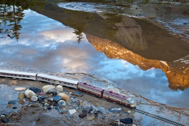 Фотограф запечатлел поезда-призраки, которые путешествуют по просторам Канады