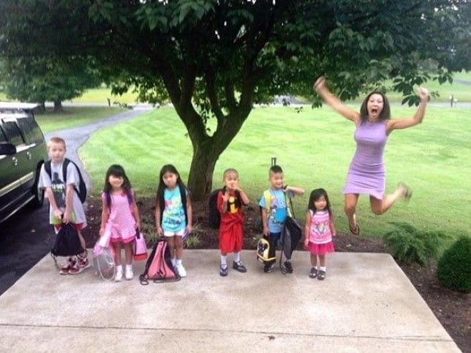 Since Everyone Posting Back To School Pictures I Present You My Mother And My 6 Adopted Siblings