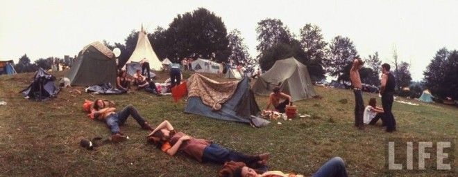 80 уникальных фотографий Вудсток 1969 года на снимках журнала LIFE