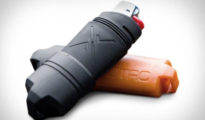 Exotac FireSleeve Часто в походе требуется поддержание огня в течение какогото времени Проще всего будет конечно использовать горелку но тащить ее с собой согласится не каждый Элементарный кейс для обычной зажигалки Exotac FireSleeve эту проблему способен решить Специальные крепления будут удерживать зажатой клавишу подачи газа а сам чехол предохранит зажигалку от воды