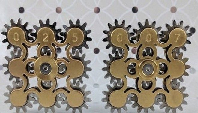 Спиннер «9 Gear Fidget Spinner».