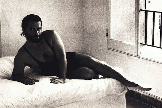 HELMUT NEWTON DRAG