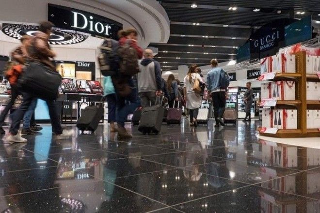 Хитрости в аэропортах: как стимулируют тратить в Duty Free больше