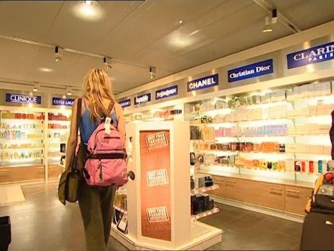 Хитрости в аэропортах: как стимулируют тратить в Duty Free больше