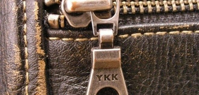 Буквы YKK украшают и доступную одежду и дорогущие дизайнерские сумки