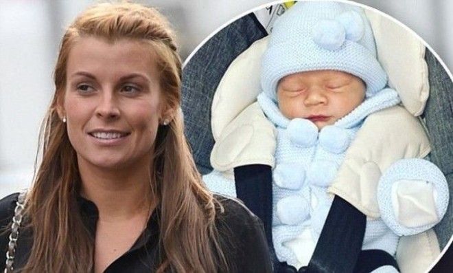 Mandatory Credit: Photo by MCPIX/REX/Shutterstock (5073997b).. Coleen Rooney arrives at Old Trafford with sons Kai Rooney and Klay Rooney.. Coleen Rooney out and about, Manchester, Britain - 12 Sep 2015.. ..