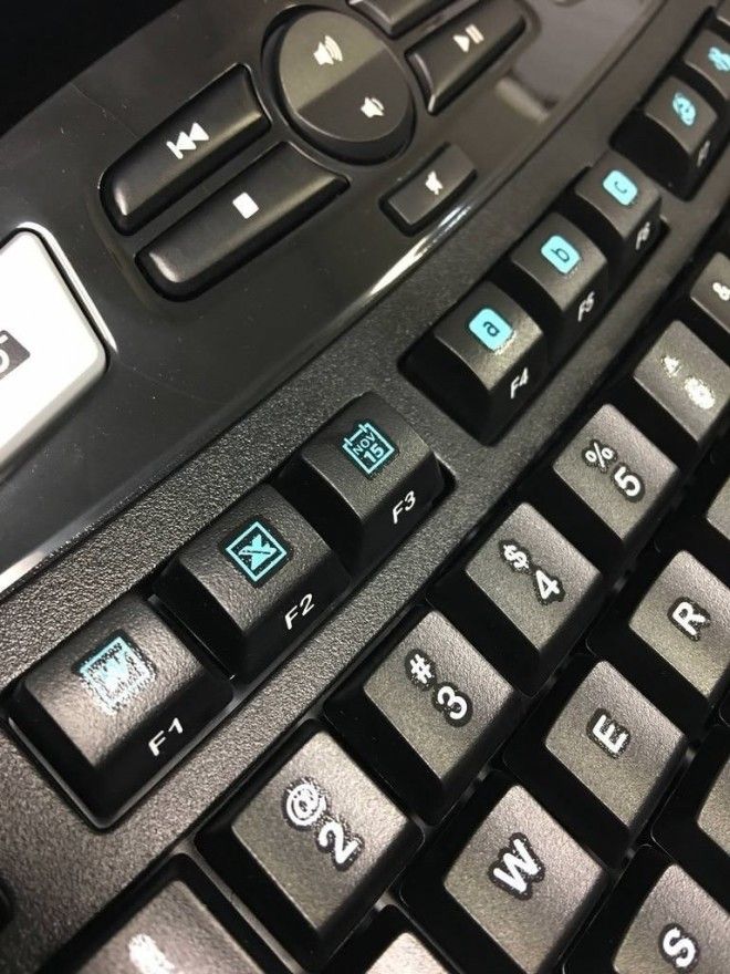 14. На этой клавиатуре есть кнопка, печатающая сегодняшнюю дату. Очень полезная клавиша! в мире, гениально, изобретения, на заметку, удобно, хитрости