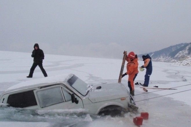 Любителям байкальского льда посвящается