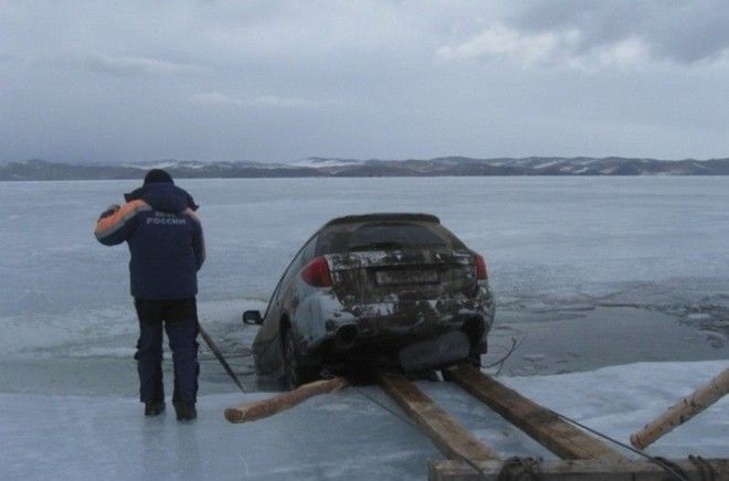 Любителям байкальского льда посвящается