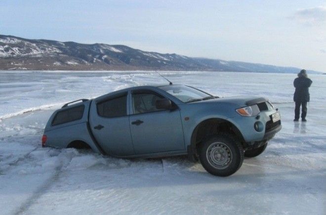 Любителям байкальского льда посвящается