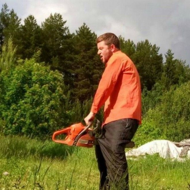 Пока что это просто мужчина с бензопилой Фото Крутой облом