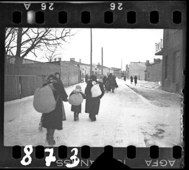 Фотографеврей на свой страх и риск запечатлел жизнь в польском гетто