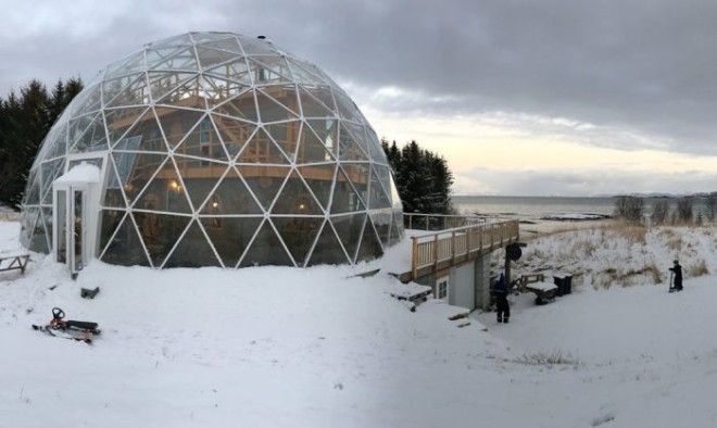 Дом внутри купола выстроенный за полярным кругом