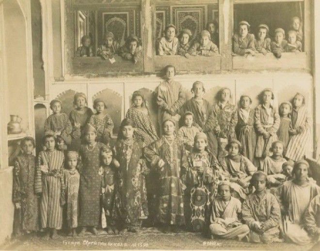 Еврейская школа. Бухара,середина 19 века. 