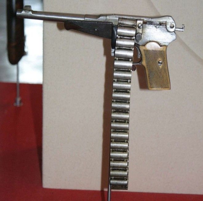 Пистолет с цепным механизмом на 36 патронов из Тульского оружейного музея мало патронов, оружие, пистолеты, револьверы