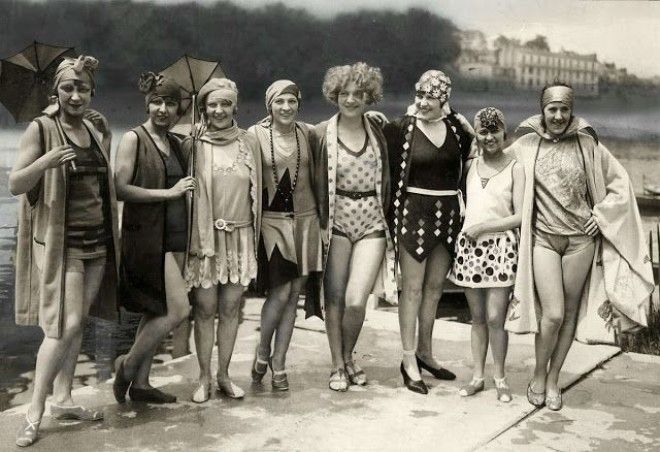 Как курортники тусили на пляжах в начале XX века