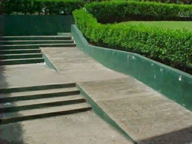 Картинки по запросу wheelchair ramp with stairs