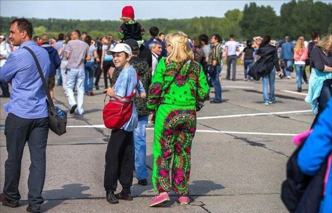 как не выглядеть глупо