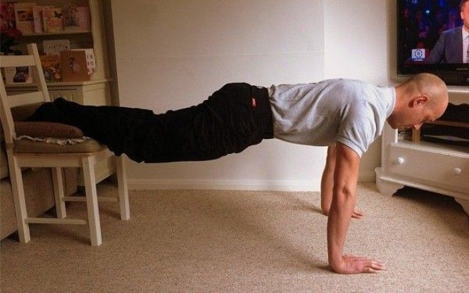 Заняться физическими упражнениями.