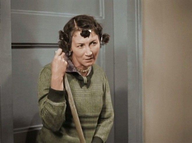 Ариша - домработница в исполнении Рины Зеленой («Подкидыш», 1939 г.)| Фото: dailyculture.ru.