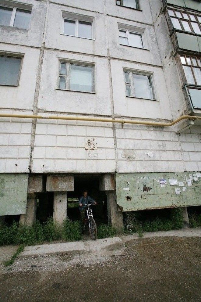 На зависть БабеЯге современные дома на сваях город дом сваи эстетика