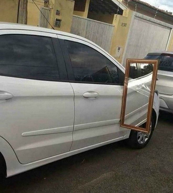 Боковое зеркало большого формата Фото Reddit