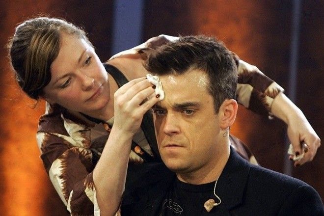 Держатель платья и носильщик чем на самом деле занимаются ассистенты звезд