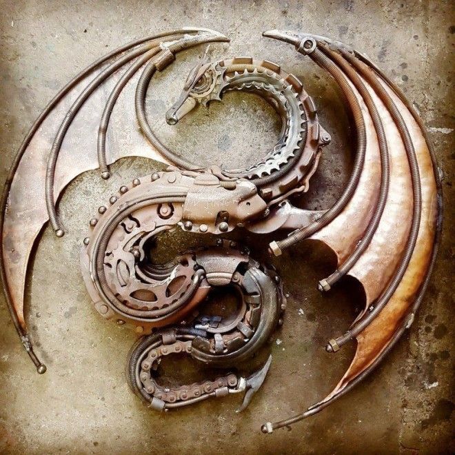 Поразительные скульптуры животных и фантастических существ из выброшенного металлолома