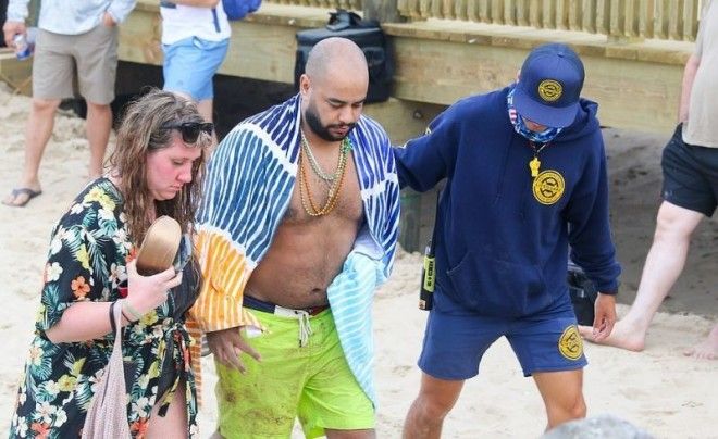 Пьяные студенты безбашенно отрываются на пляже во время весенних каникул