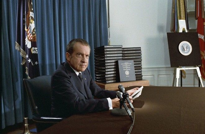 1024px-Nixon_edited_transcripts.jpg