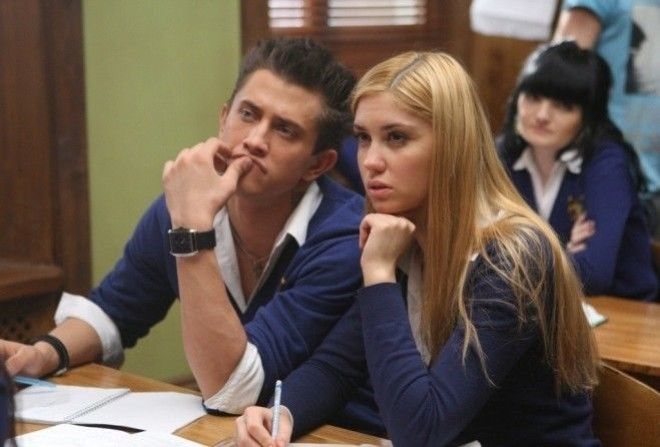 Внушительная разница между возрастом актера и возрастом его персонажа.